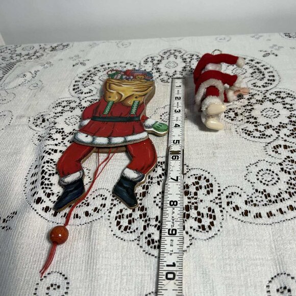 Vintage 1980’s Santa ornaments - Picture 6 of 9